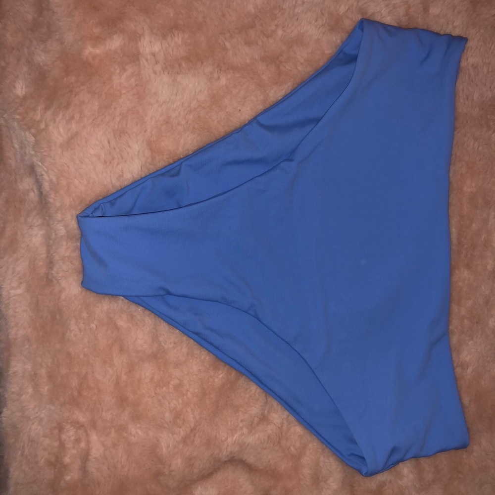 Blue bathing suit two piece - Picture 3 of 4